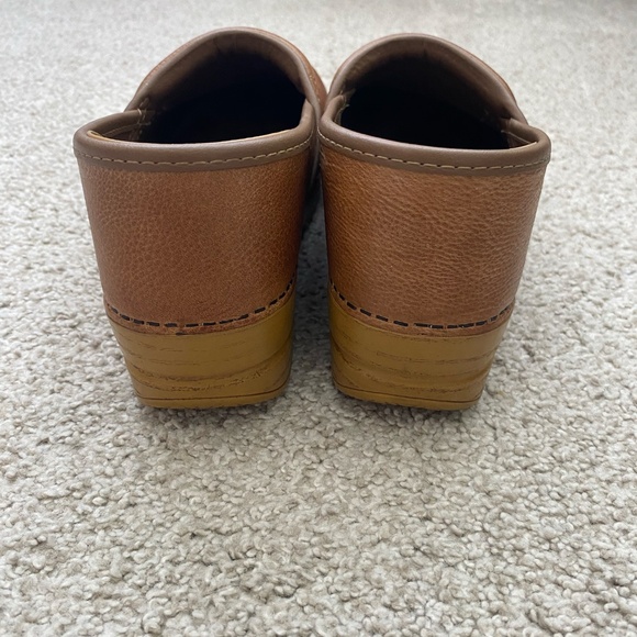 Women's Dansko Clogs - Size 9.5-10 (Size 40) - Picture 5 of 6